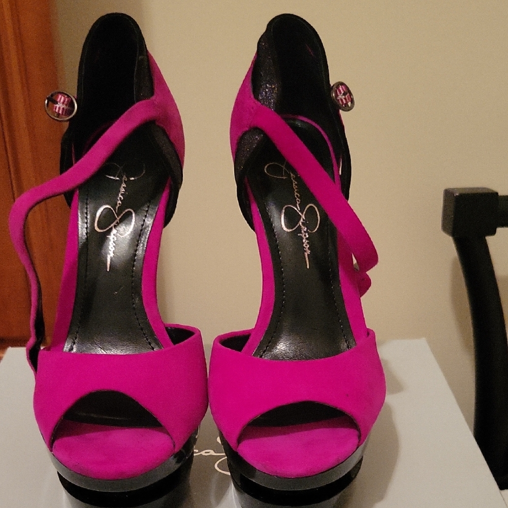 Jessica Simpson Fuchsia Heels
